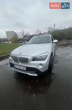 Внедорожник / Кроссовер BMW X1 2011 в Калуше