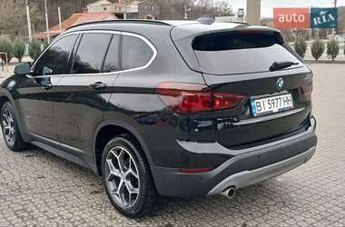 Внедорожник / Кроссовер BMW X1 2016 в Полтаве