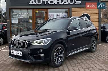 Позашляховик / Кросовер BMW X1 2017 в 