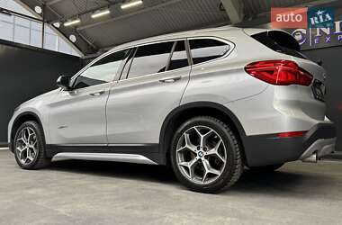 Позашляховик / Кросовер BMW X1 2017 в 