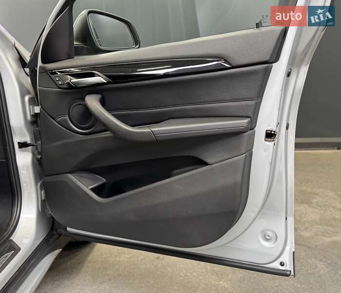 Внедорожник / Кроссовер BMW X1 2017 в Киеве фото 44 Внедорожник / Кроссовер BMW X1 2017 в Киеве