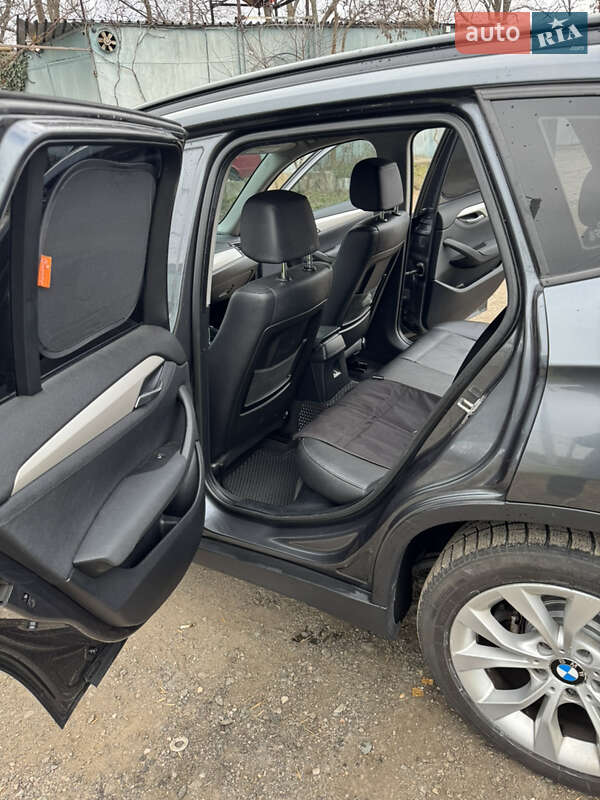 Позашляховик / Кросовер BMW X1 2013 в Одесі