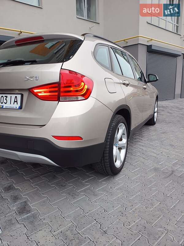Позашляховик / Кросовер BMW X1 2015 в Хмельницькому