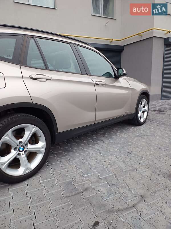 Позашляховик / Кросовер BMW X1 2015 в Хмельницькому