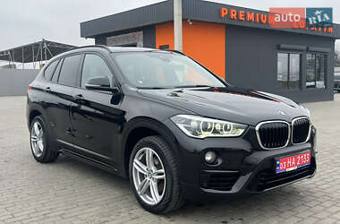 Внедорожник / Кроссовер BMW X1 2016 в 