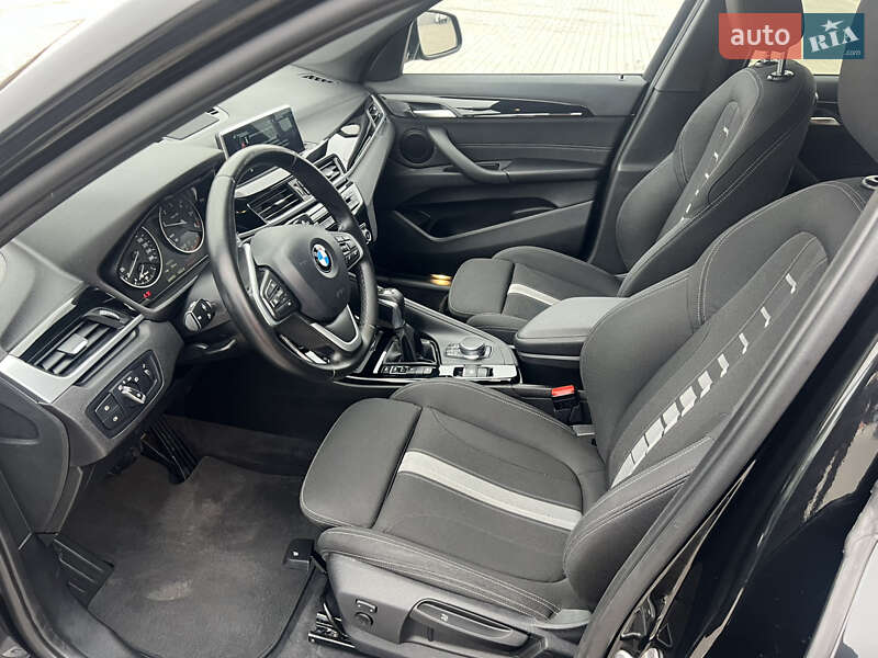 Позашляховик / Кросовер BMW X1 2016 в Лопатині