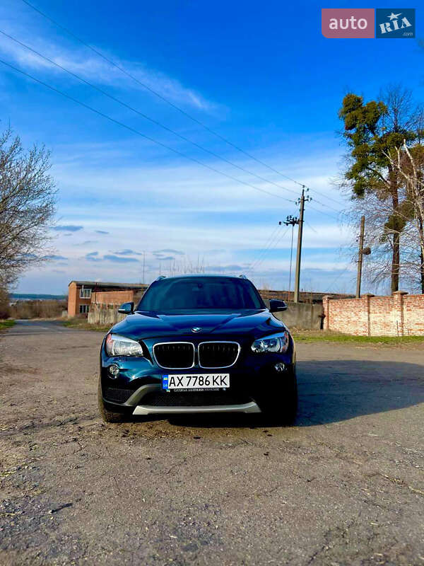 Внедорожник / Кроссовер BMW X1 2013 в 