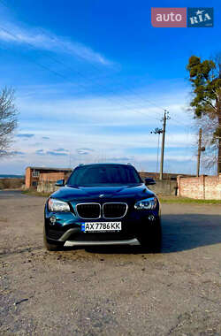 Внедорожник / Кроссовер BMW X1 2013 в 