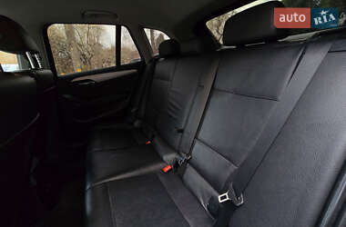 Позашляховик / Кросовер BMW X1 2011 в 