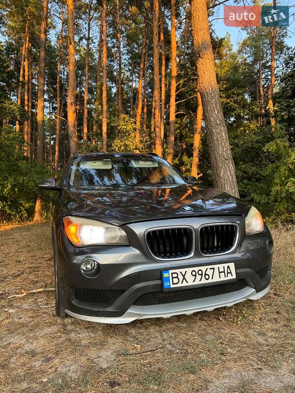 Внедорожник / Кроссовер BMW X1 2015 в 