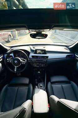 Внедорожник / Кроссовер BMW X1 2016 в 