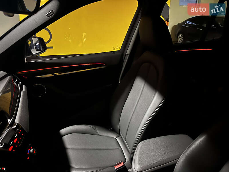 Позашляховик / Кросовер BMW X1 2017 в Києві фото 19 Позашляховик / Кросовер BMW X1 2017 в Києві