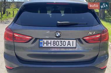 Внедорожник / Кроссовер BMW X1 2015 в 
