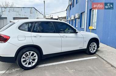 Внедорожник / Кроссовер BMW X1 2012 в 