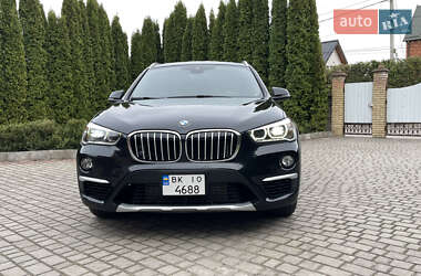 Внедорожник / Кроссовер BMW X1 2016 в 