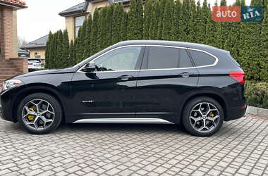 Внедорожник / Кроссовер BMW X1 2016 в 