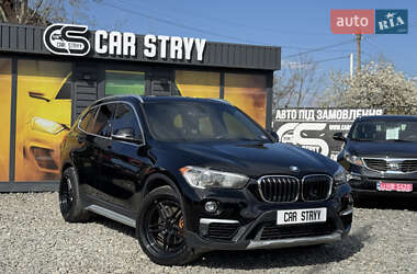 Позашляховик / Кросовер BMW X1 2018 в 