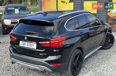 Позашляховик / Кросовер BMW X1 2018 в 
