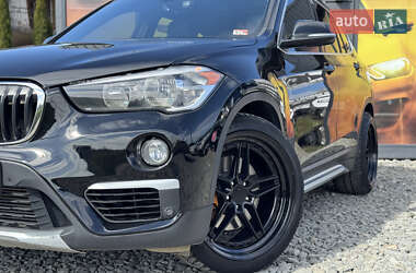 Позашляховик / Кросовер BMW X1 2018 в 
