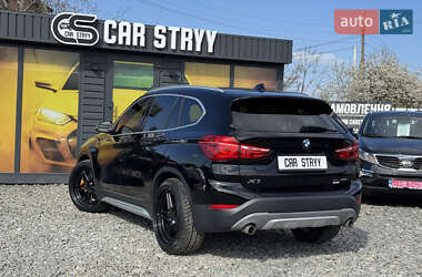 Позашляховик / Кросовер BMW X1 2018 в 