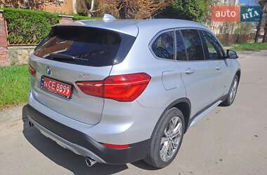 Внедорожник / Кроссовер BMW X1 2016 в 