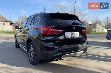 Внедорожник / Кроссовер BMW X1 2021 в 