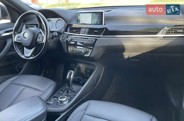 Внедорожник / Кроссовер BMW X1 2021 в 