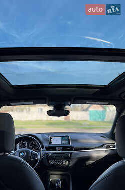 Внедорожник / Кроссовер BMW X1 2021 в 