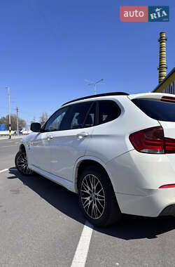 Внедорожник / Кроссовер BMW X1 2012 в 
