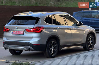 Внедорожник / Кроссовер BMW X1 2016 в 