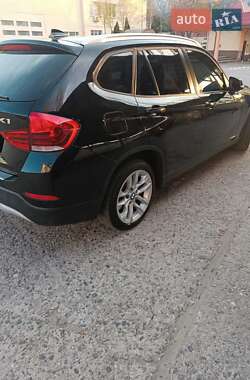 Внедорожник / Кроссовер BMW X1 2014 в 