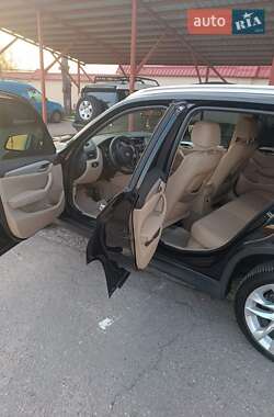 Внедорожник / Кроссовер BMW X1 2014 в 