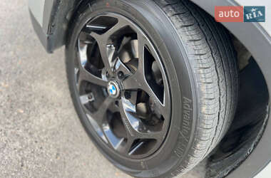 Внедорожник / Кроссовер BMW X1 2012 в 