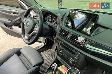Внедорожник / Кроссовер BMW X1 2012 в 