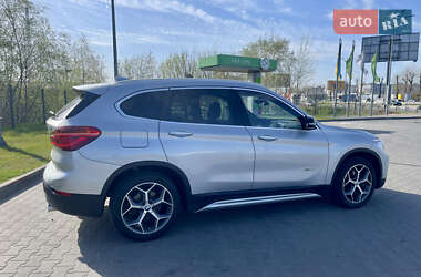 Внедорожник / Кроссовер BMW X1 2017 в 
