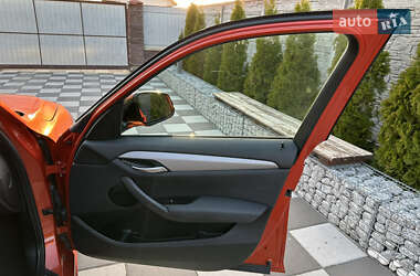 Позашляховик / Кросовер BMW X1 2013 в 
