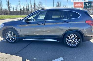 Внедорожник / Кроссовер BMW X1 2016 в 