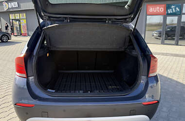 Внедорожник / Кроссовер BMW X1 2010 в 