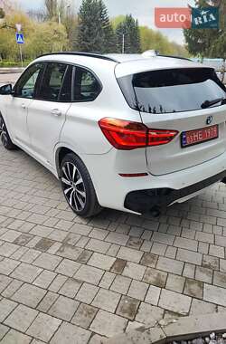 Внедорожник / Кроссовер BMW X1 2016 в 