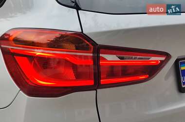 Внедорожник / Кроссовер BMW X1 2016 в 