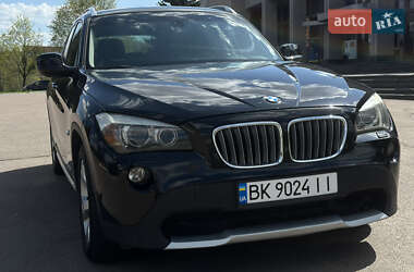 Позашляховик / Кросовер BMW X1 2009 в 