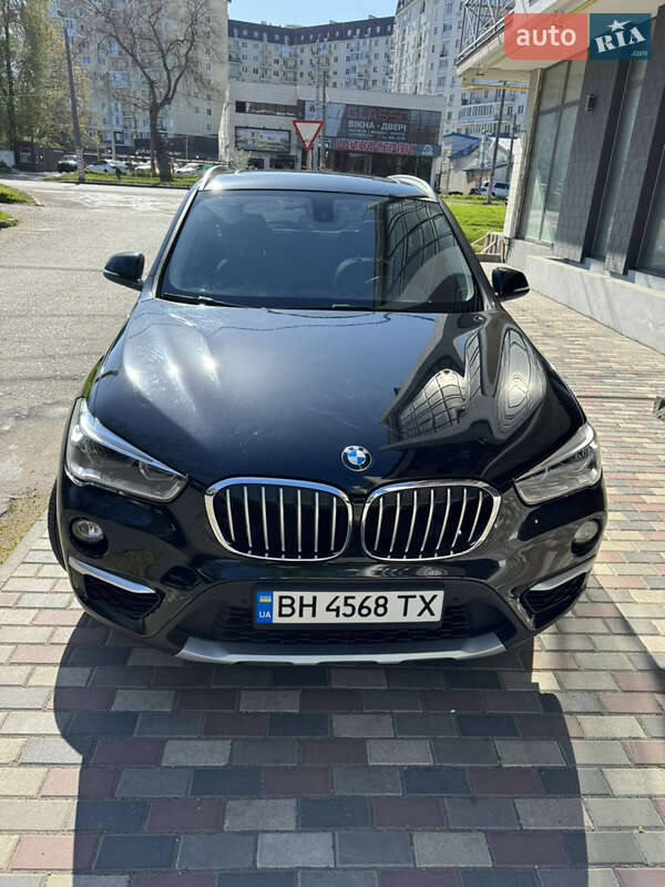 Позашляховик / Кросовер BMW X1 2018 в Одесі