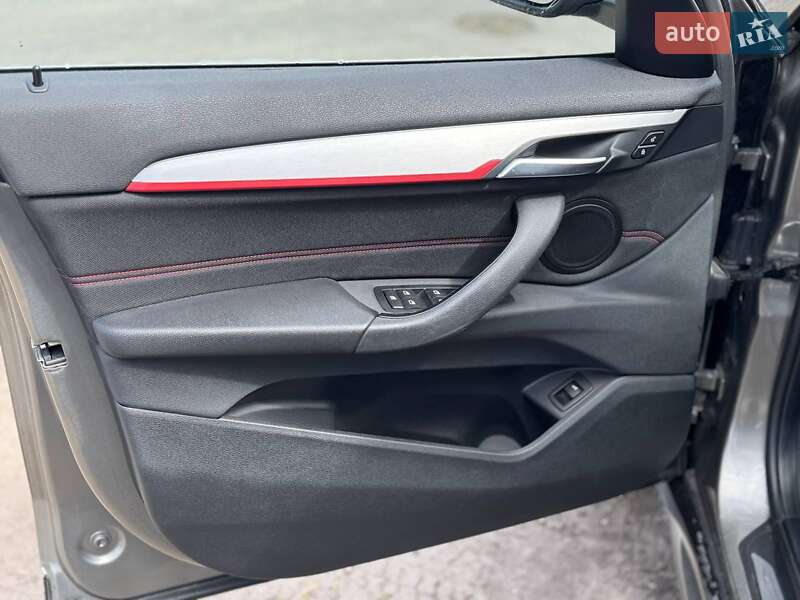 Позашляховик / Кросовер BMW X1 2016 в Києві