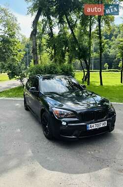 Позашляховик / Кросовер BMW X1 2015 в 
