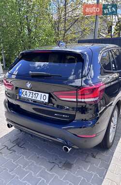 Позашляховик / Кросовер BMW X1 2019 в 