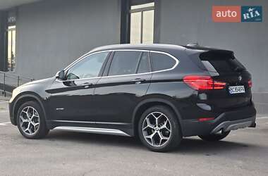 Внедорожник / Кроссовер BMW X1 2016 в 
