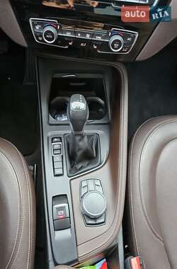 Внедорожник / Кроссовер BMW X1 2016 в 