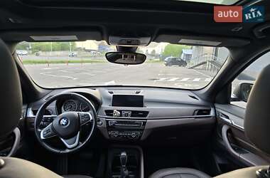 Внедорожник / Кроссовер BMW X1 2016 в 