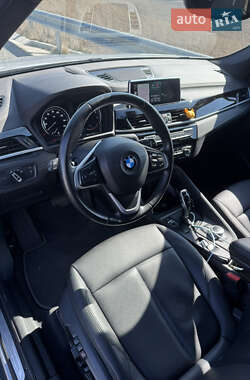 Внедорожник / Кроссовер BMW X1 2020 в 