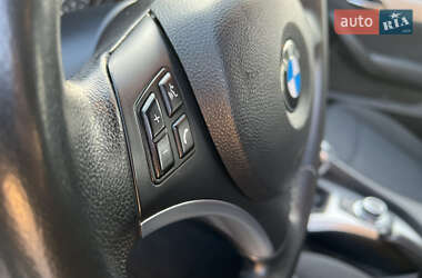 Позашляховик / Кросовер BMW X1 2011 в 